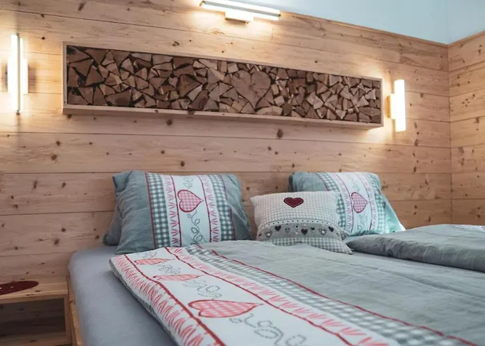 Haus Alpenchalet Appartement *