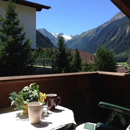 Haus Alpenchalet * Neustift im Stubaital