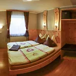 公寓 Haus Alpenchalet *